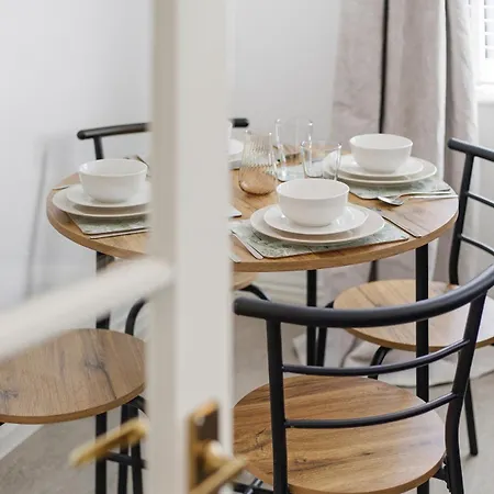 With Free Parking Wifi - Pass The Keys Appartement *