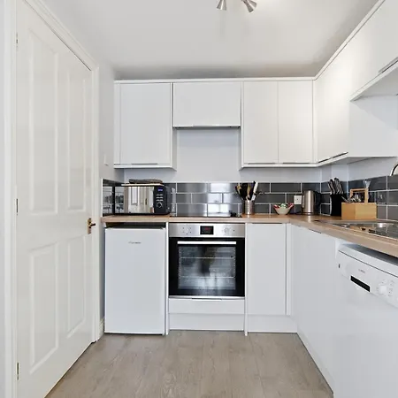 Appartement With Free Parking Wifi - Pass The Keys
