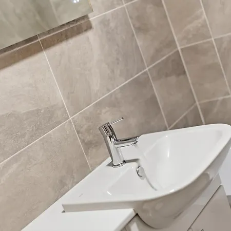 Appartement With Free Parking Wifi - Pass The Keys